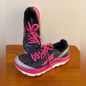 Altra Women's Paradigm 2 Lace Up Athletic Running Shoes size 10.5